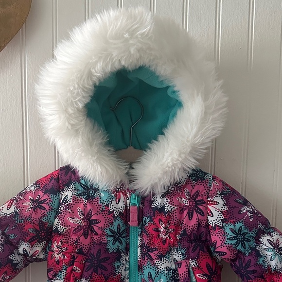 Like New! London Fog Floral Winter Puffer Jacket with Hood sz 12 mos - Picture 4 of 9